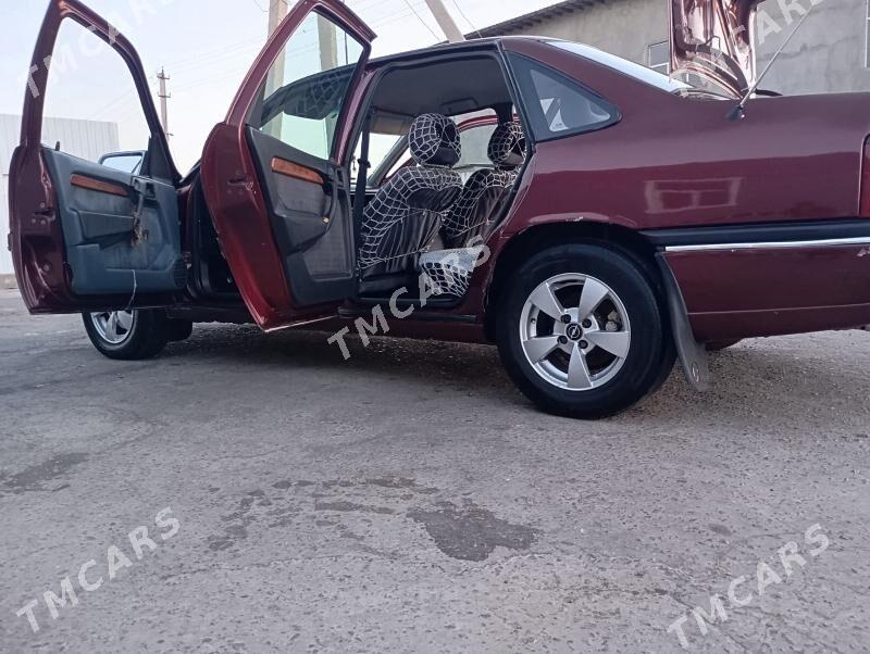 Opel Vectra 1993 - 30 000 TMT - Seýdi - img 2