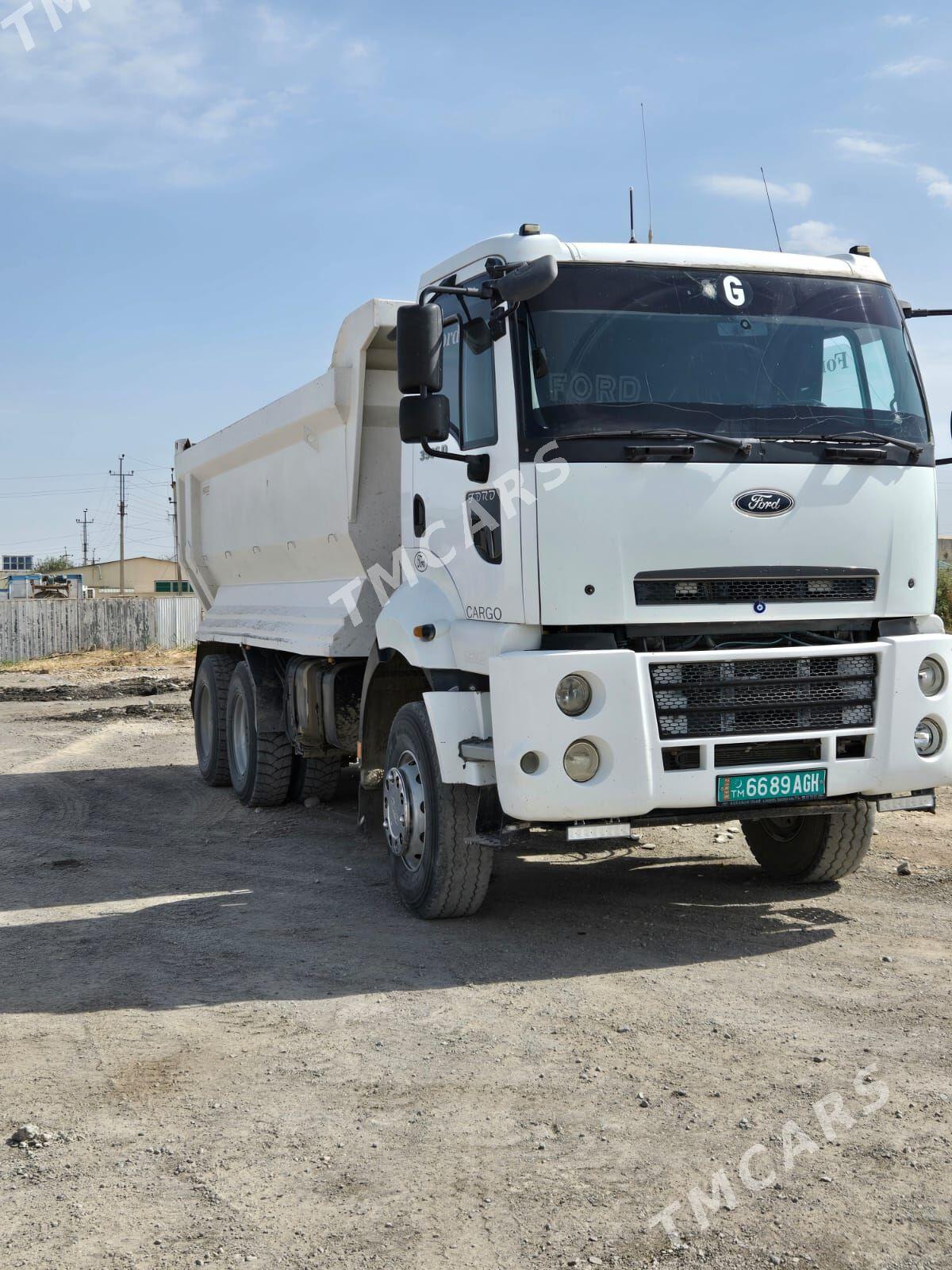 Ford Cargo 3536M 2015 - 780 000 TMT - Бузмеин - img 2