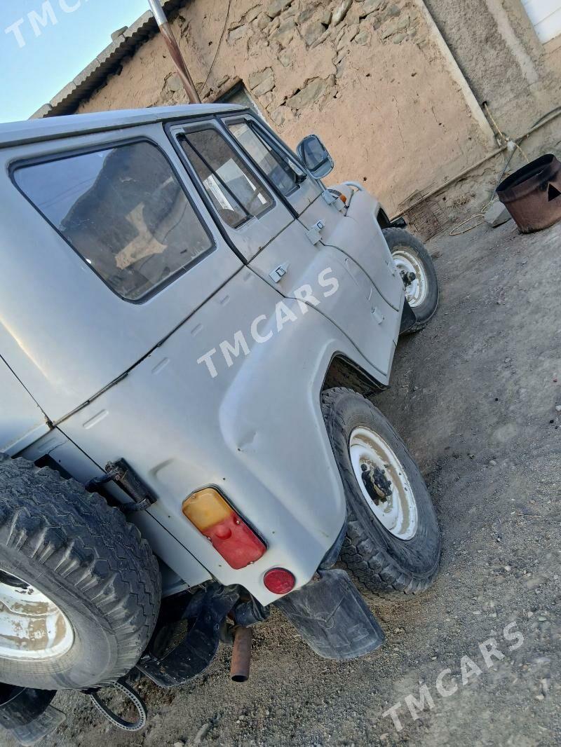 UAZ 469 1998 - 60 000 TMT - Magtymguly - img 4