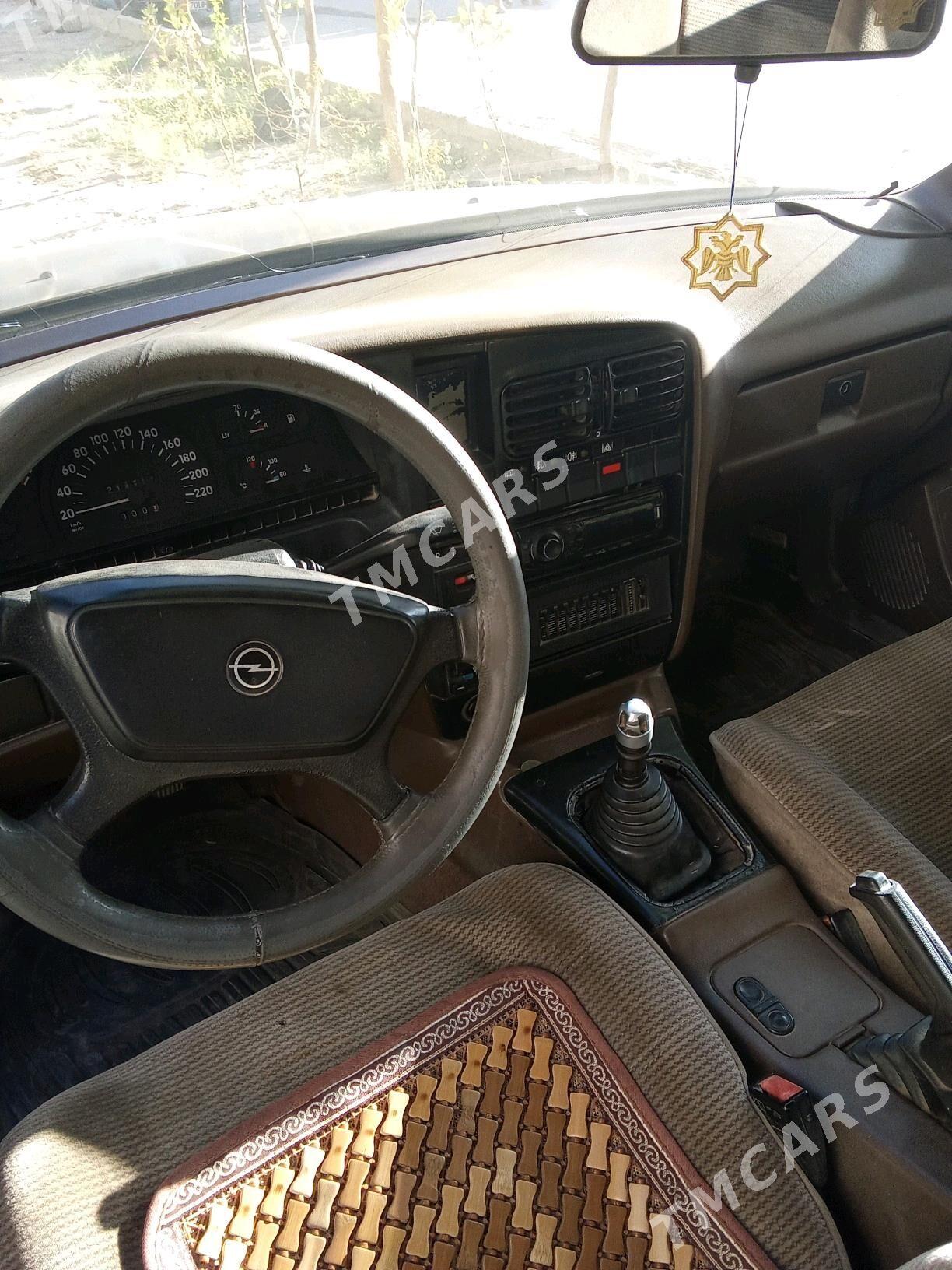 Opel Omega 1986 - 22 000 TMT - Türkmenabat - img 7