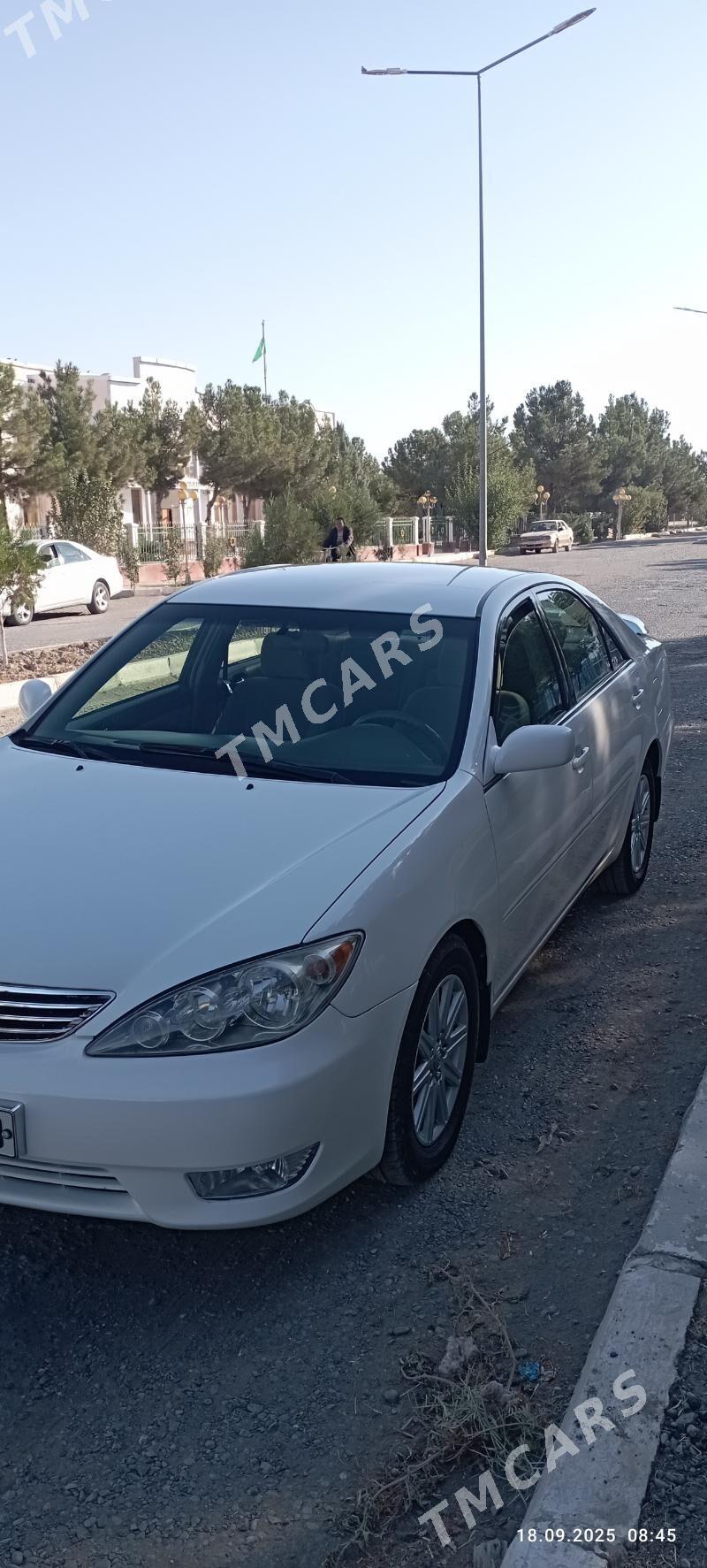 Toyota Camry 2005 - 167 000 TMT - Dänew - img 2