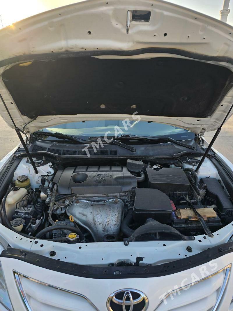 Toyota Camry 2010 - 170 000 TMT - Мары - img 6