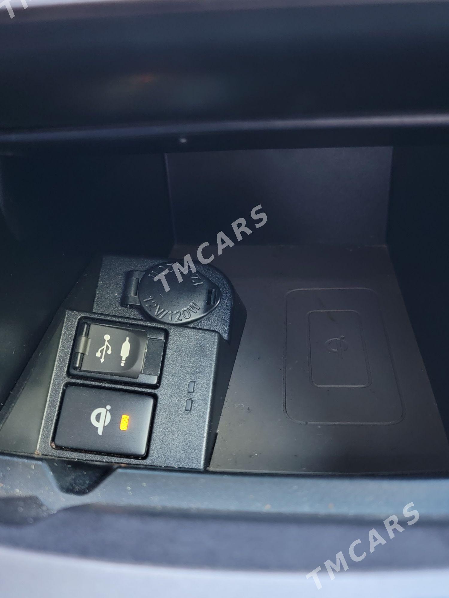 Toyota Camry 2016 - 310 000 TMT - Мары - img 1