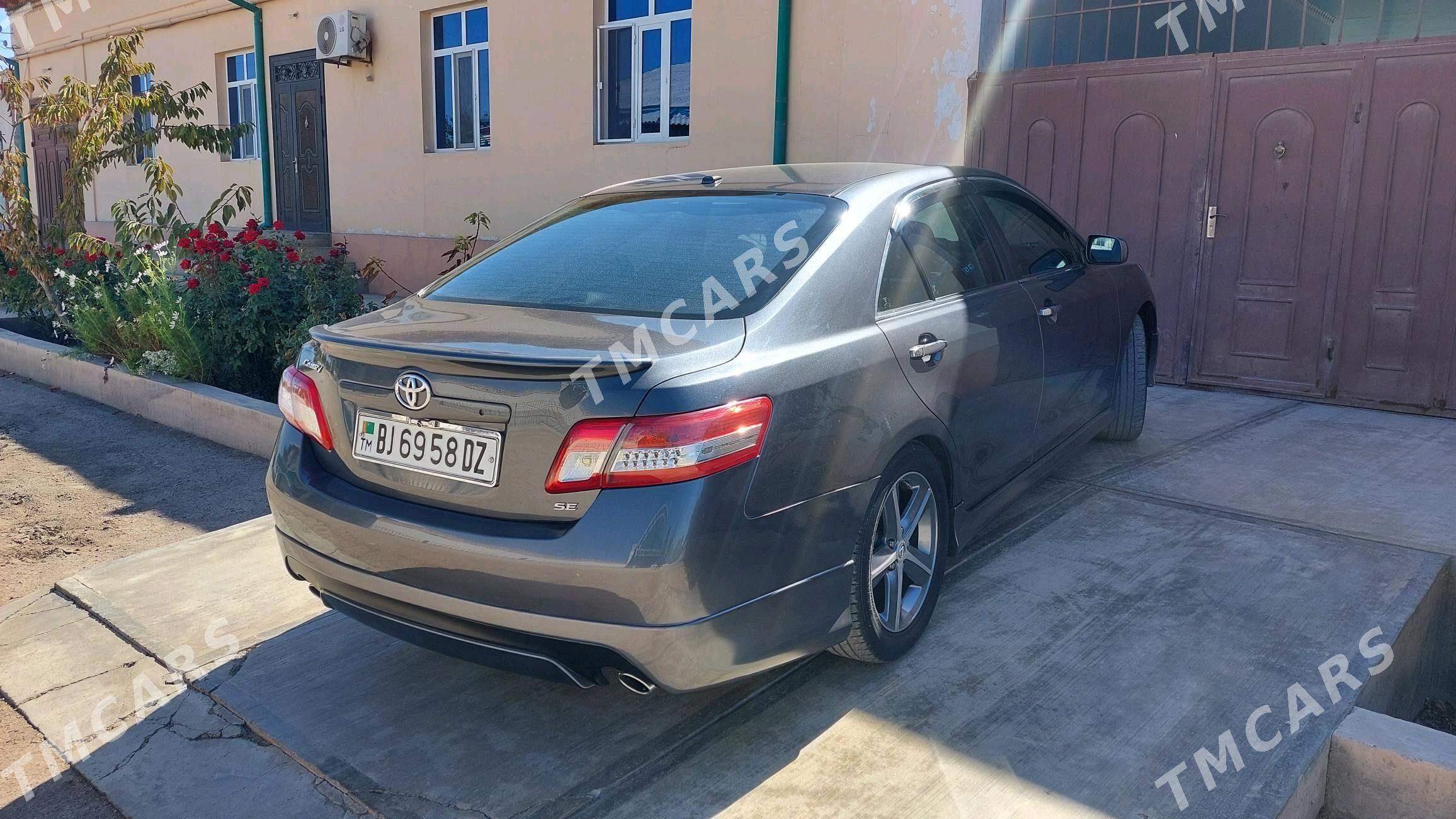 Toyota Camry 2010 - 190 000 TMT - Дашогуз - img 1