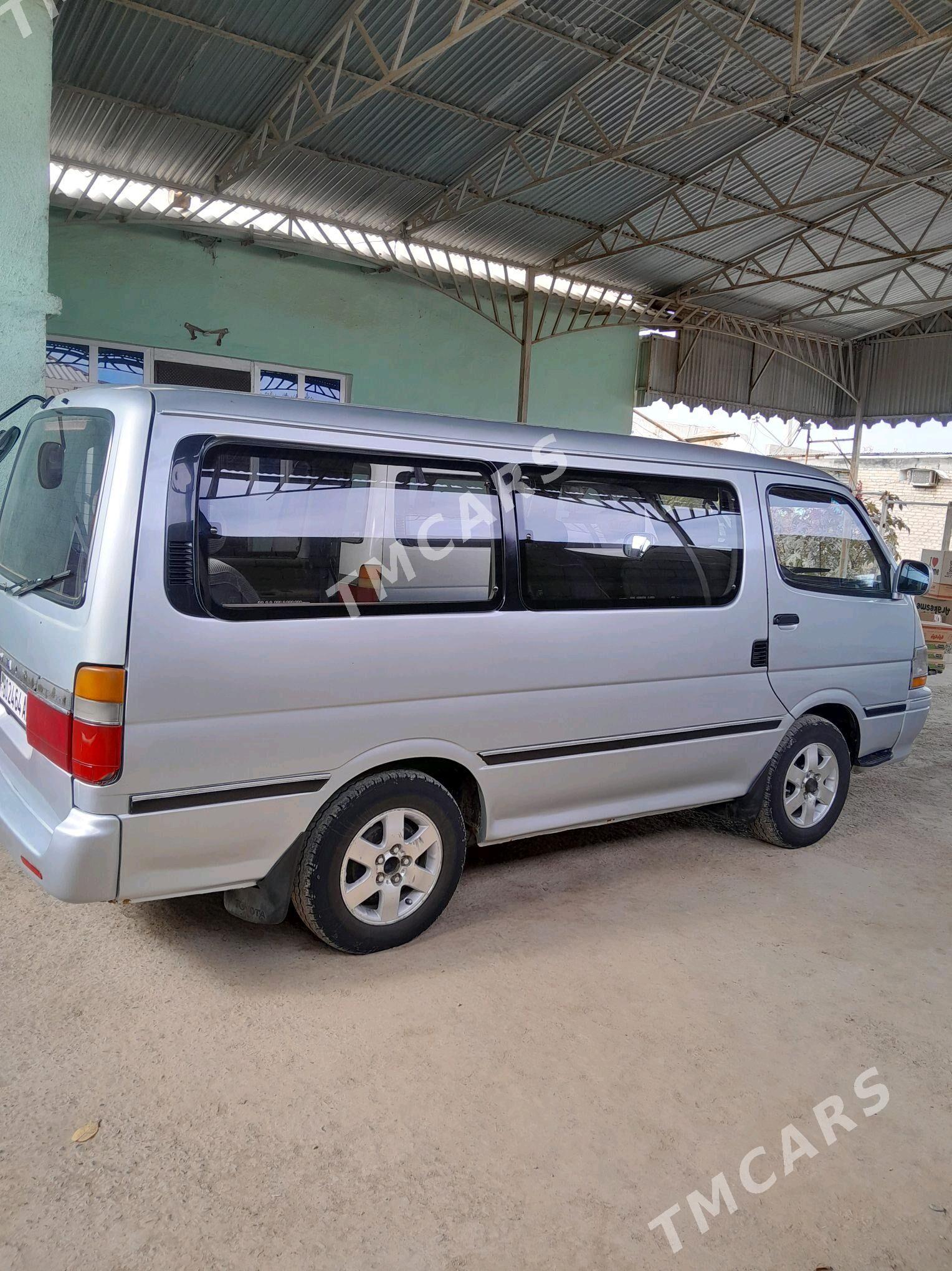 Toyota Hiace 1992 - 67 000 TMT - Теджен - img 3