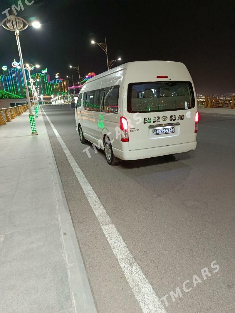 Toyota Hiace 2005 - 325 000 TMT - Бузмеин - img 2