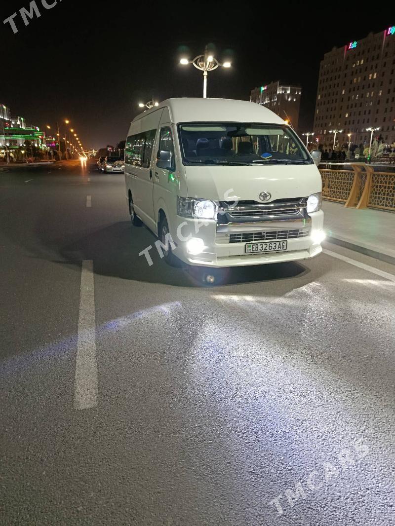 Toyota Hiace 2005 - 325 000 TMT - Бузмеин - img 7
