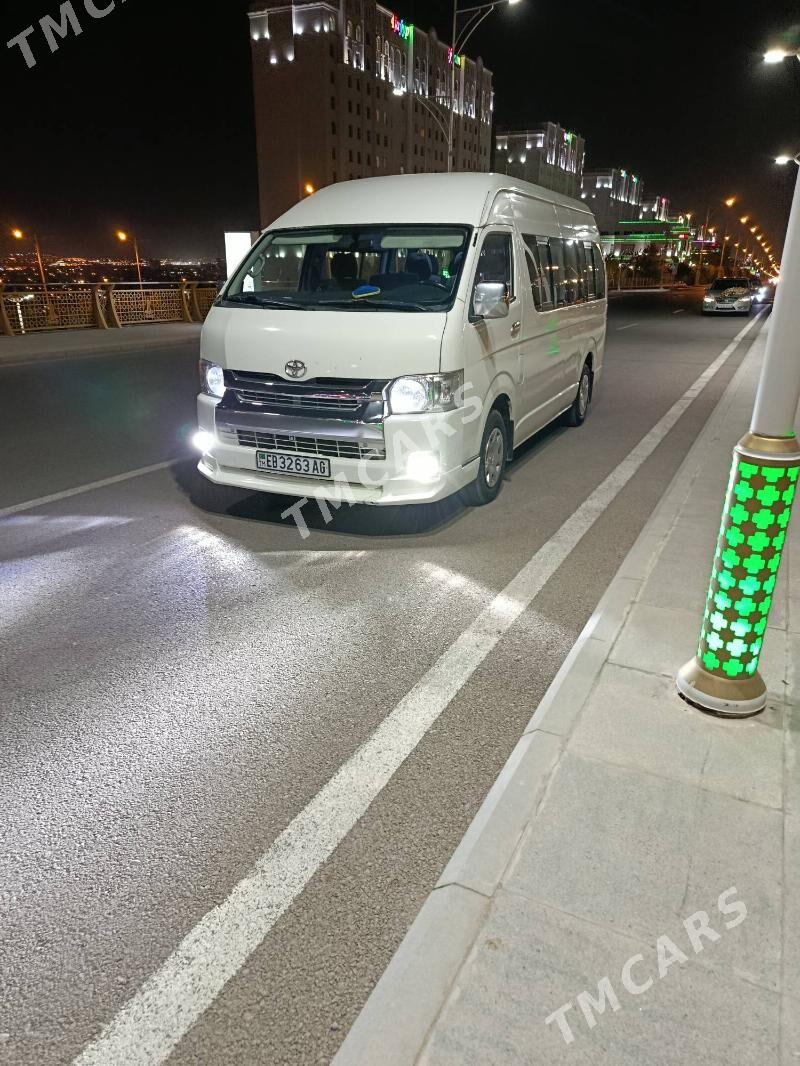 Toyota Hiace 2005 - 325 000 TMT - Бузмеин - img 5