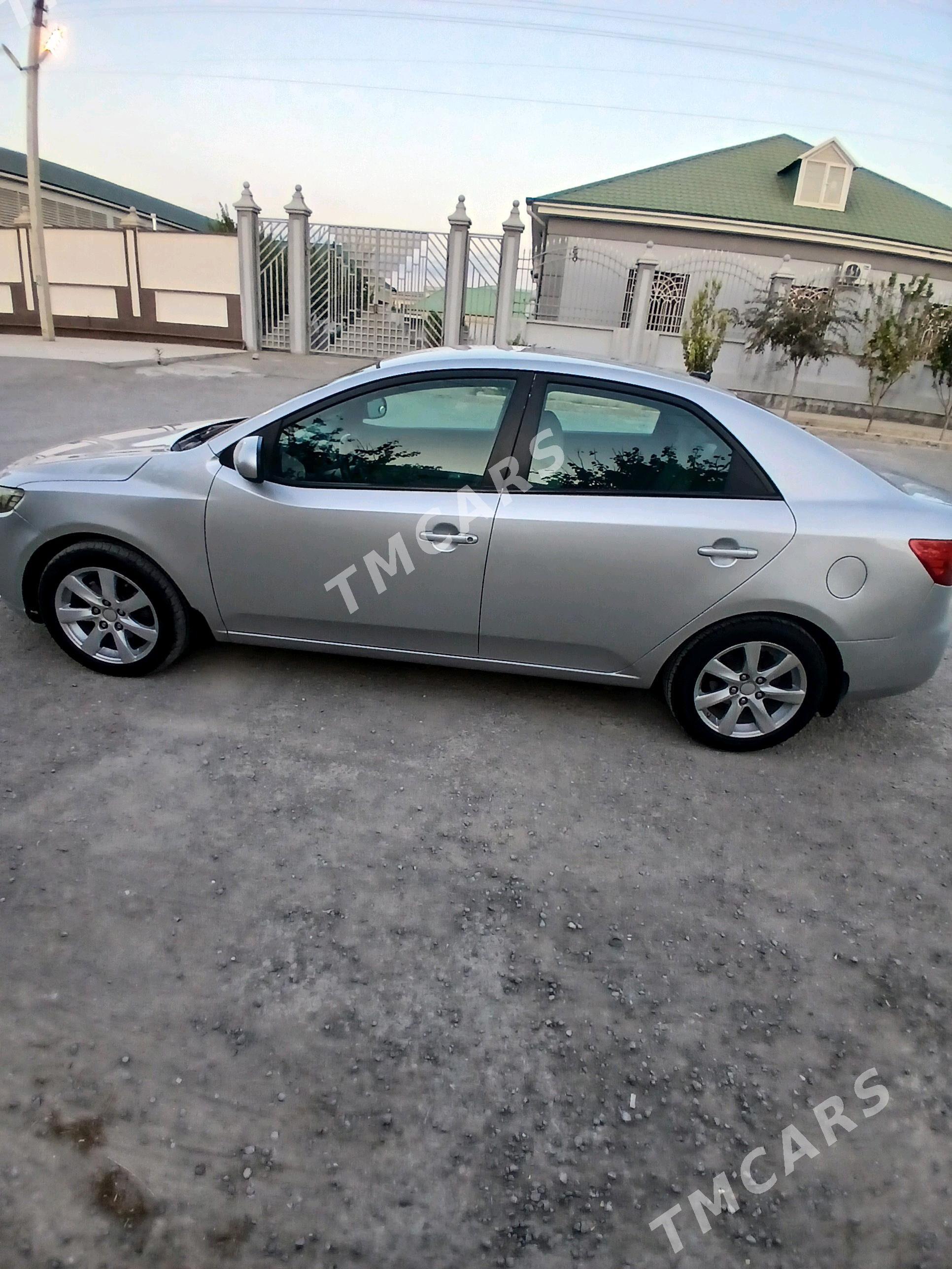 Kia Forte 2010 - 145 000 TMT - Ашхабад - img 6