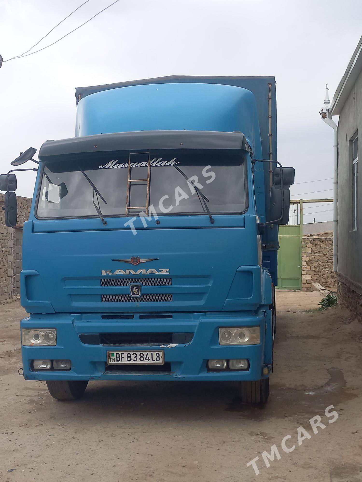 Kamaz Euro 3 2011 - 440 000 TMT - Magdanly - img 1