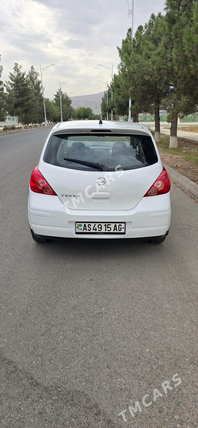 Nissan Versa 2010 - 123 000 TMT - Ашхабад - img 4