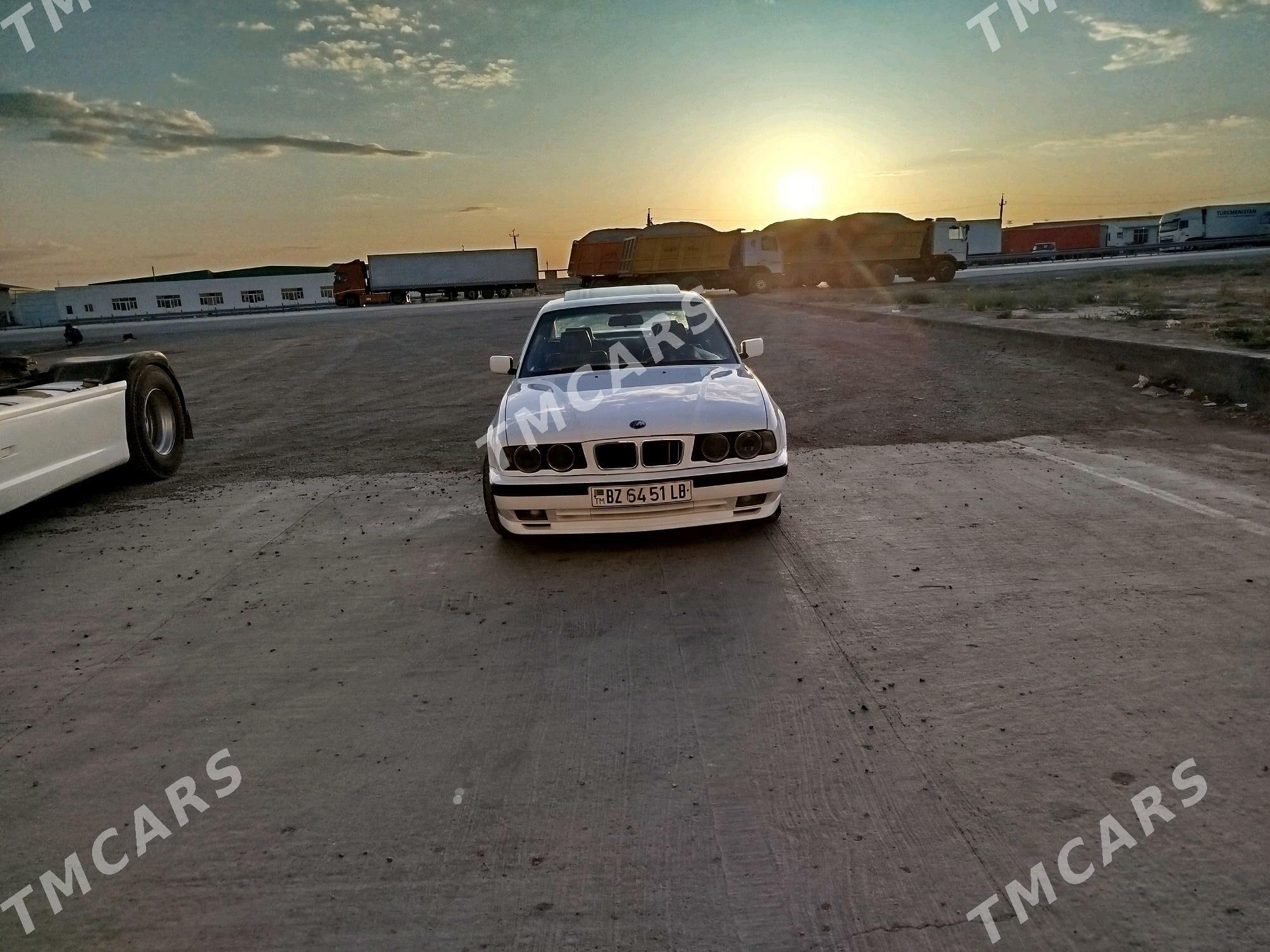 BMW 525 1993 - 60 000 TMT - Çärjew - img 5