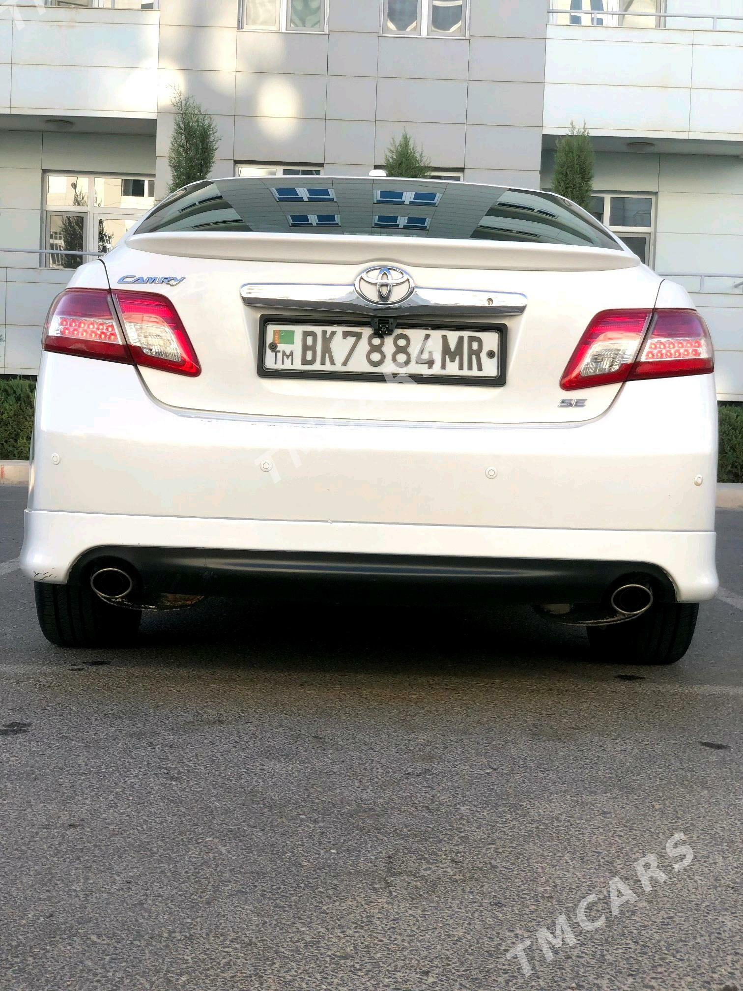 Toyota Camry 2010 - 185 000 TMT - Мары - img 8