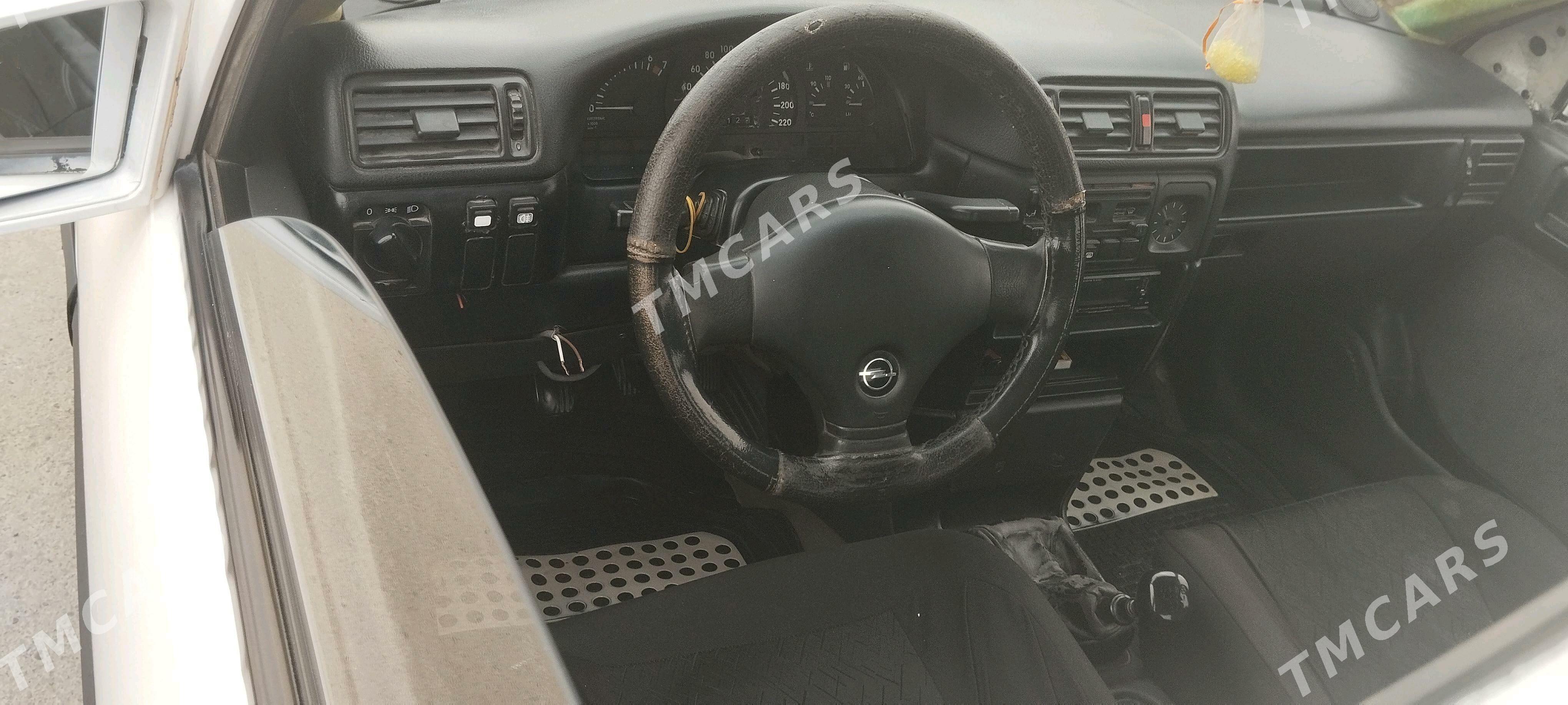 Opel Vectra 1993 - 30 000 TMT - Кака - img 4