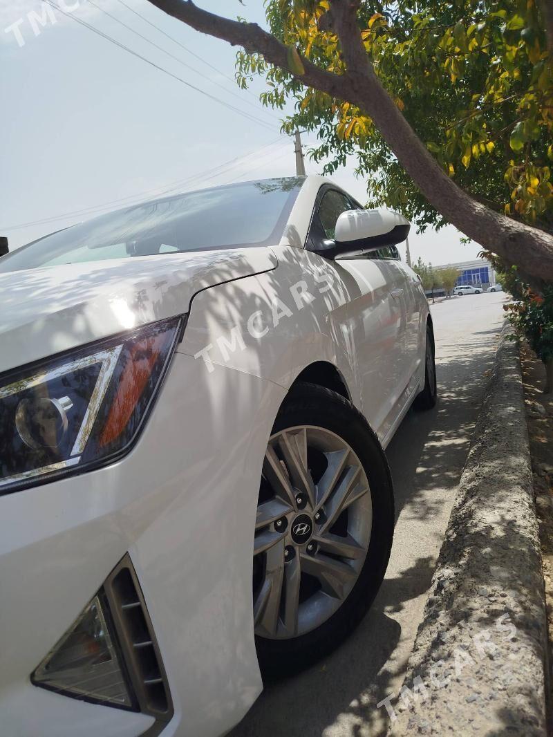 Hyundai Elantra 2020 - 190 000 TMT - Бузмеин - img 3