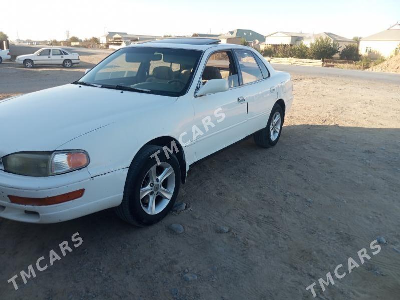 Toyota Camry 1993 - 65 000 TMT - Мары - img 3
