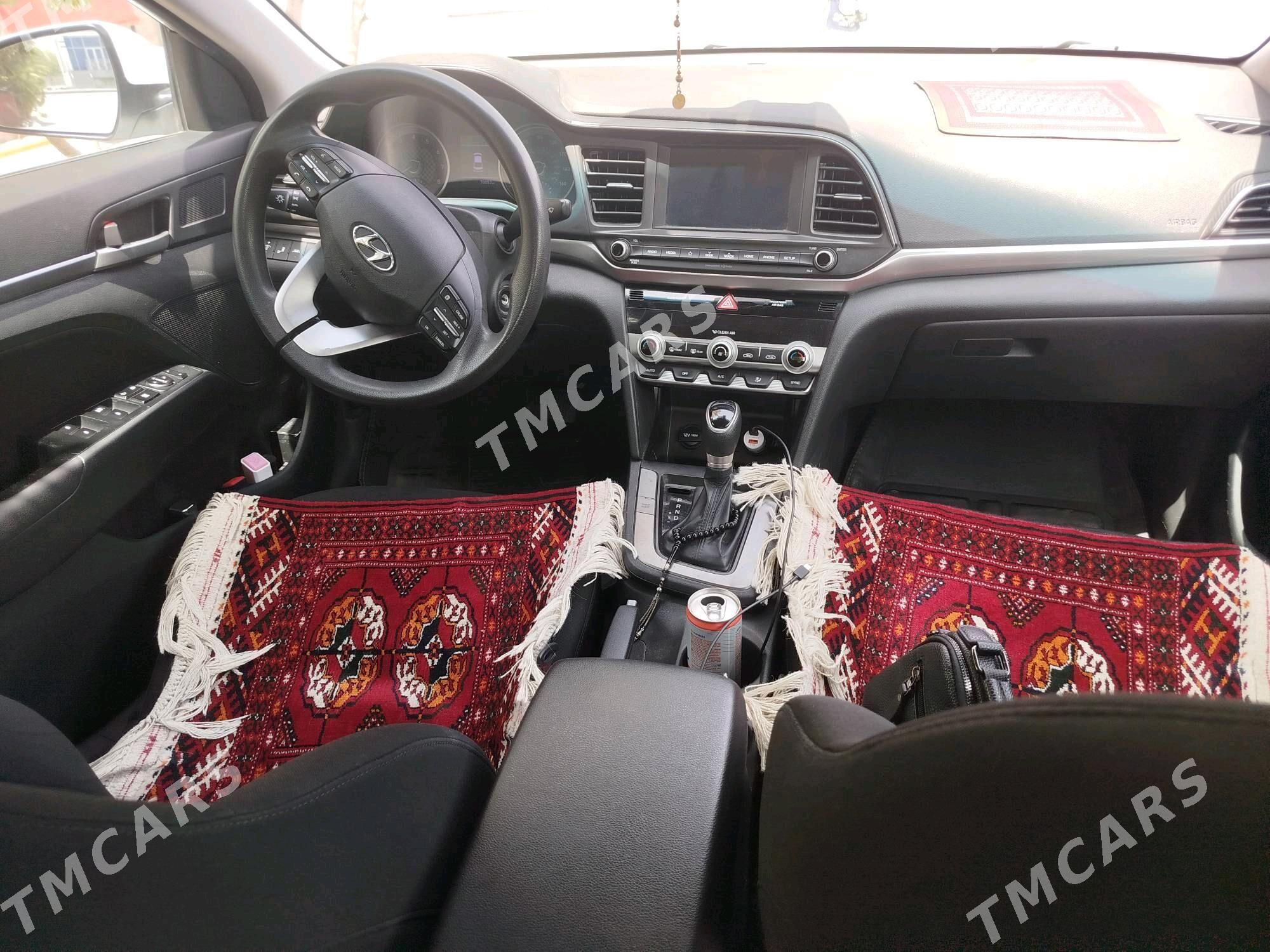Hyundai Elantra 2020 - 190 000 TMT - Бузмеин - img 8