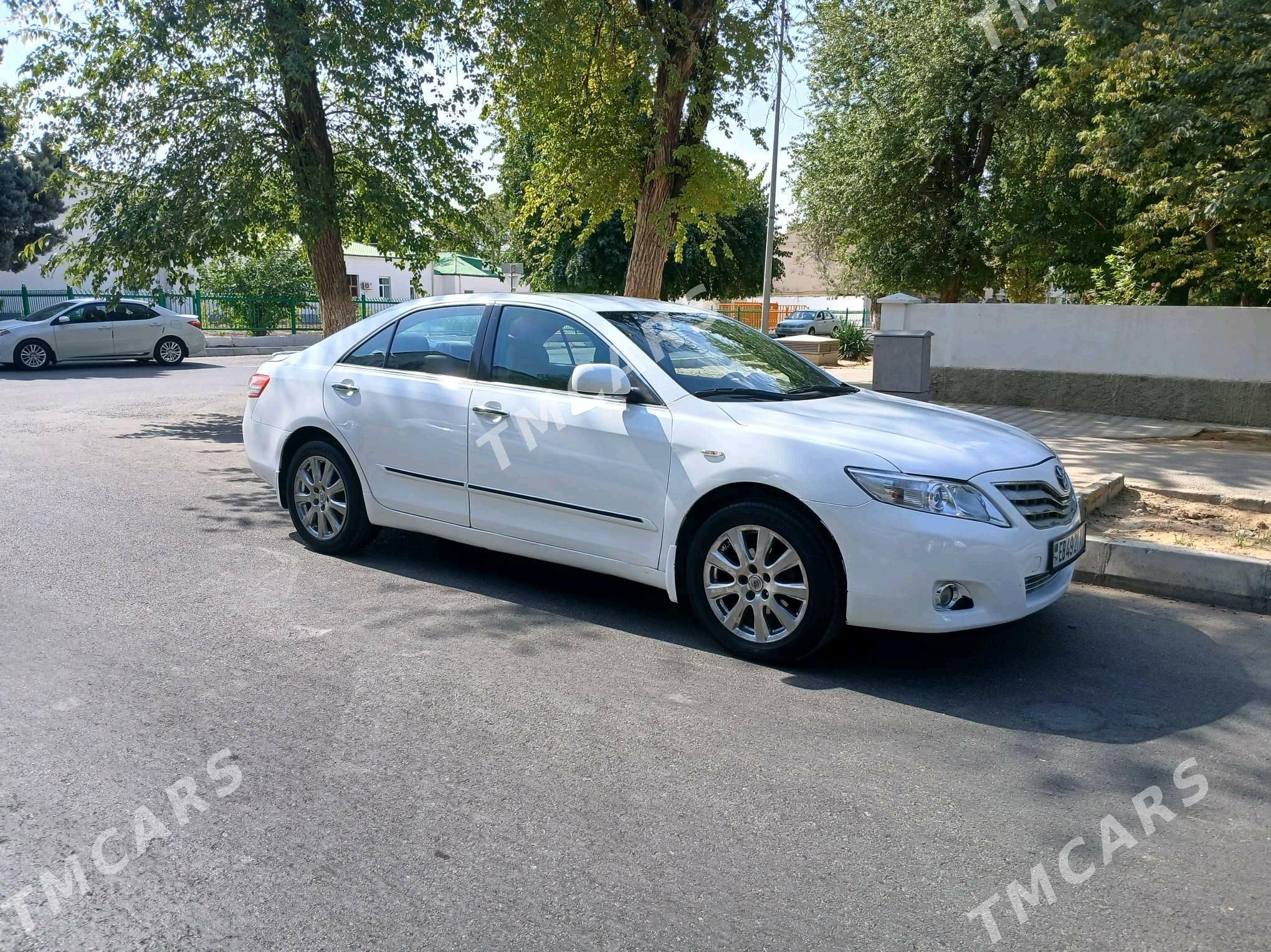 Toyota Camry 2010 - 125 000 TMT - Гуртли - img 4