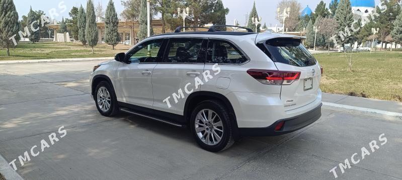 Toyota Highlander 2019 - 500 000 TMT - Мары - img 4