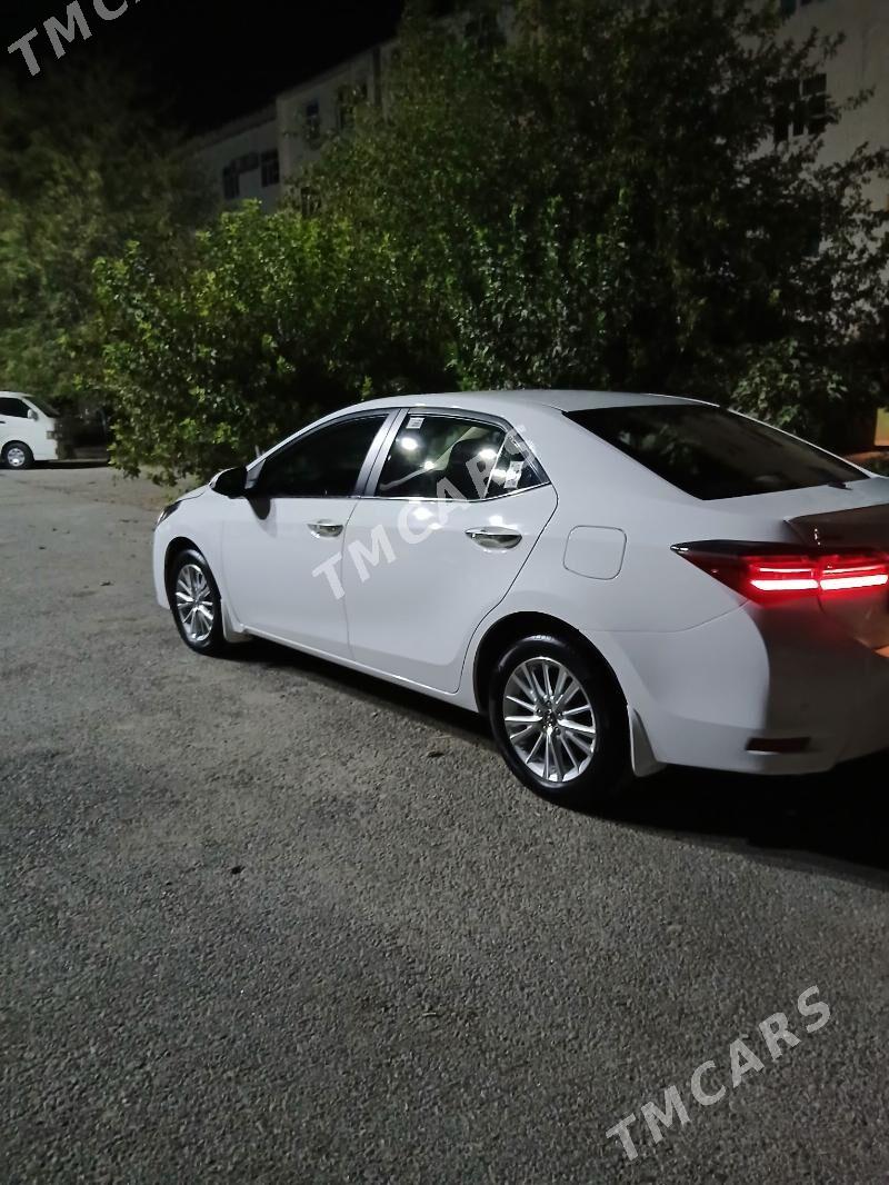 Toyota Corolla 2018 - 260 000 TMT - Бузмеин - img 3