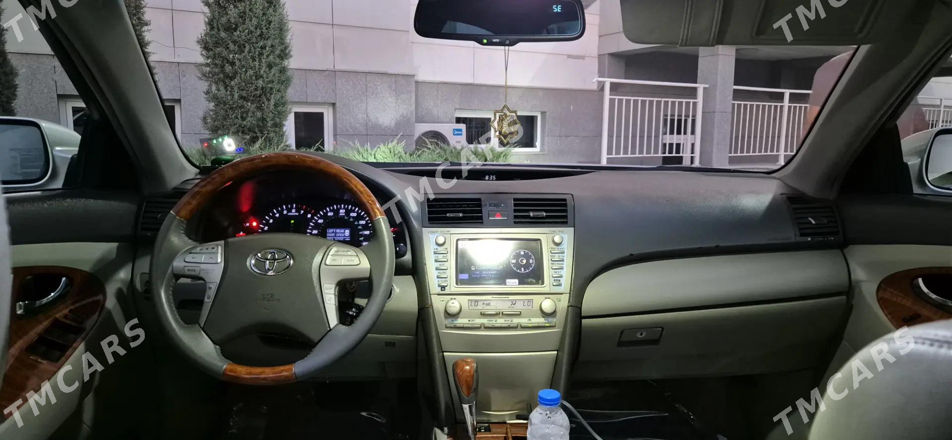 Toyota Camry 2010 - 240 000 TMT - Мары - img 8