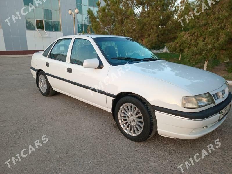 Opel Vectra 1993 - 40 000 TMT - Фарап - img 3
