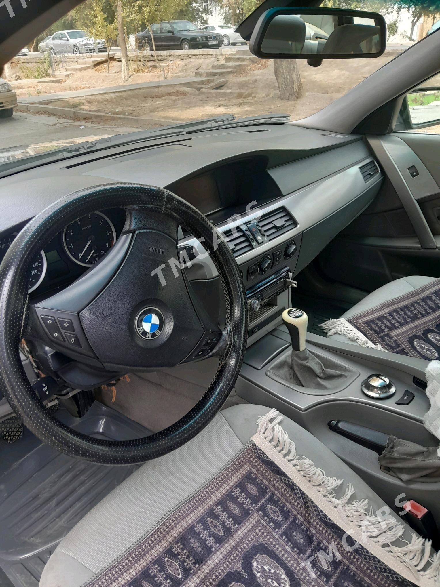 BMW E60 2003 - 135 000 TMT - Mary - img 2