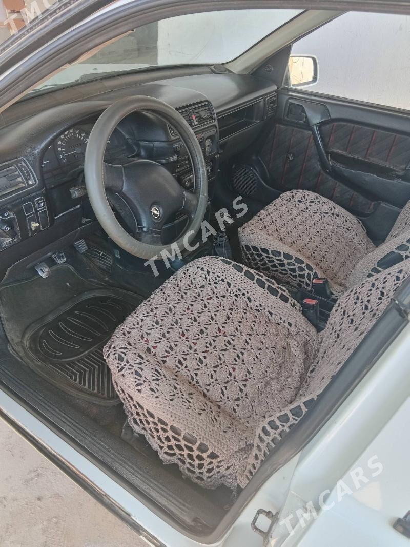 Opel Vectra 1996 - 25 000 TMT - Dostluk - img 7