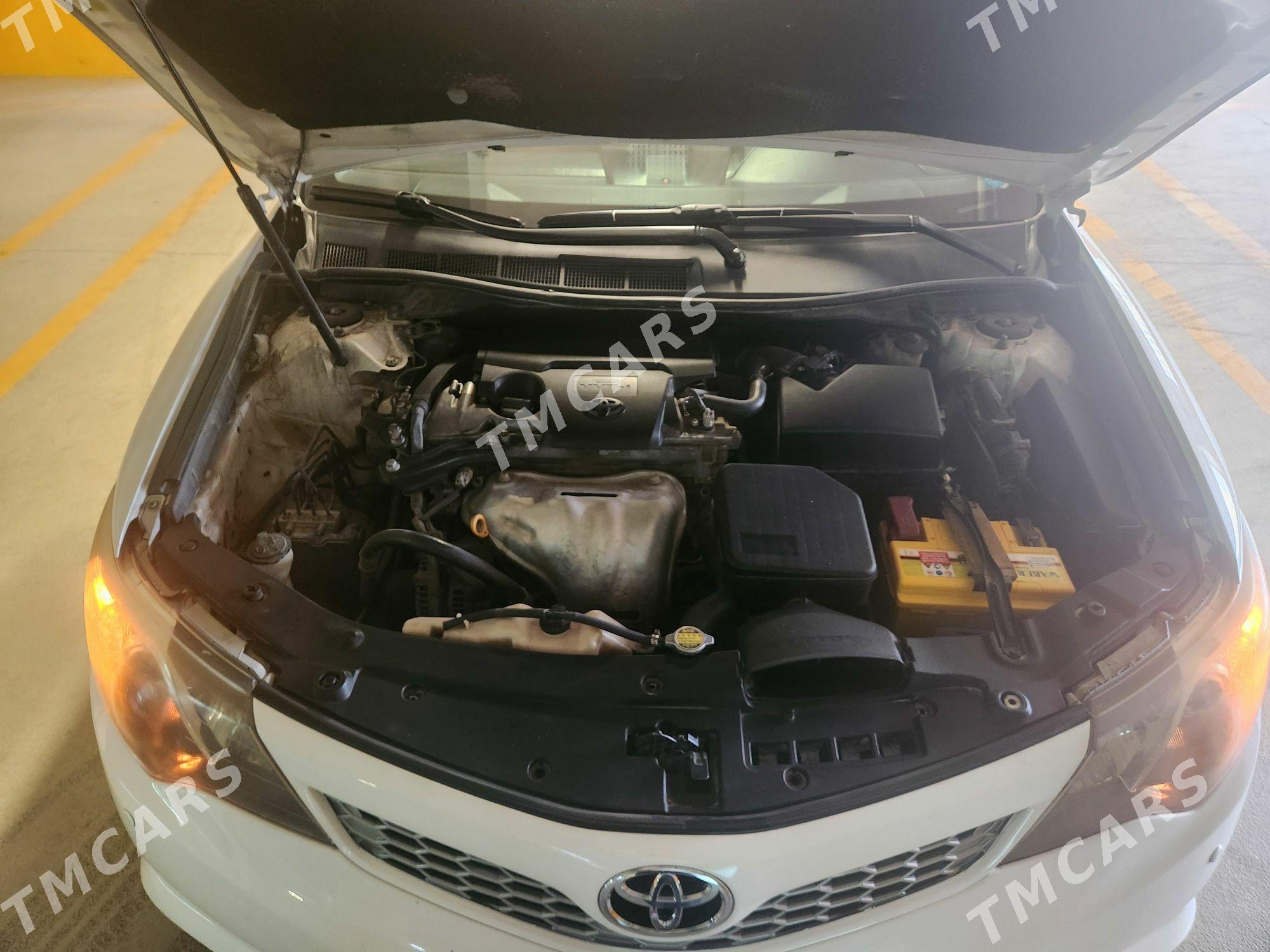 Toyota Camry 2012 - 220 000 TMT - Гарадамак - img 5
