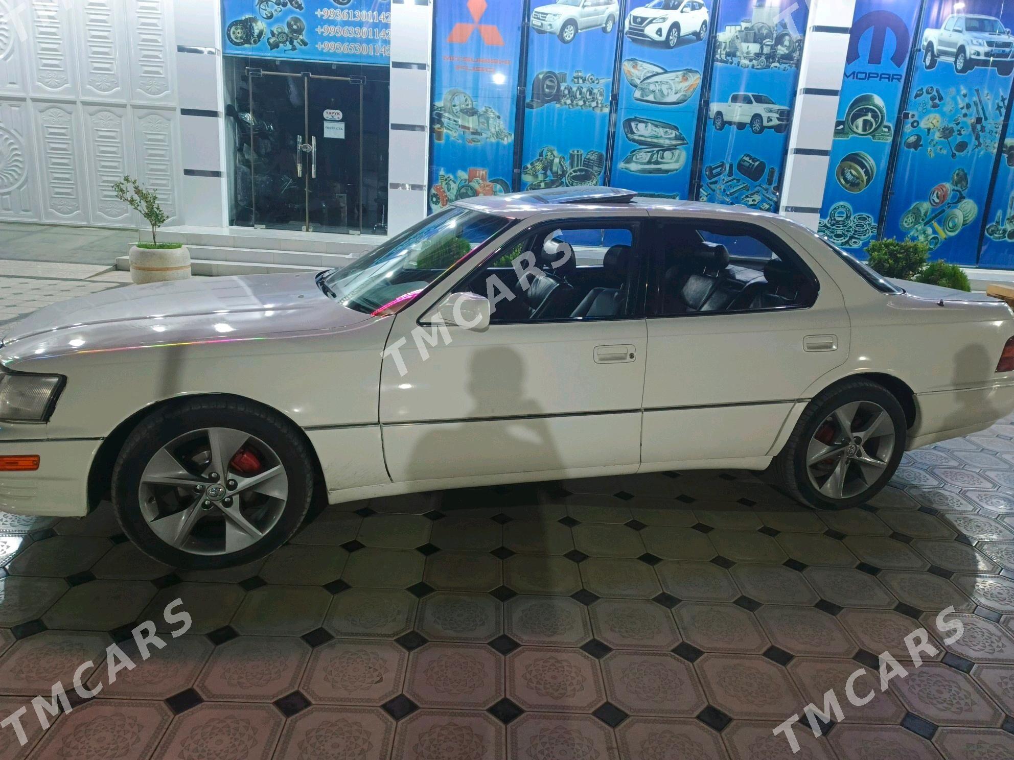 Lexus LS 400 1993 - 60 000 TMT - Мары - img 5