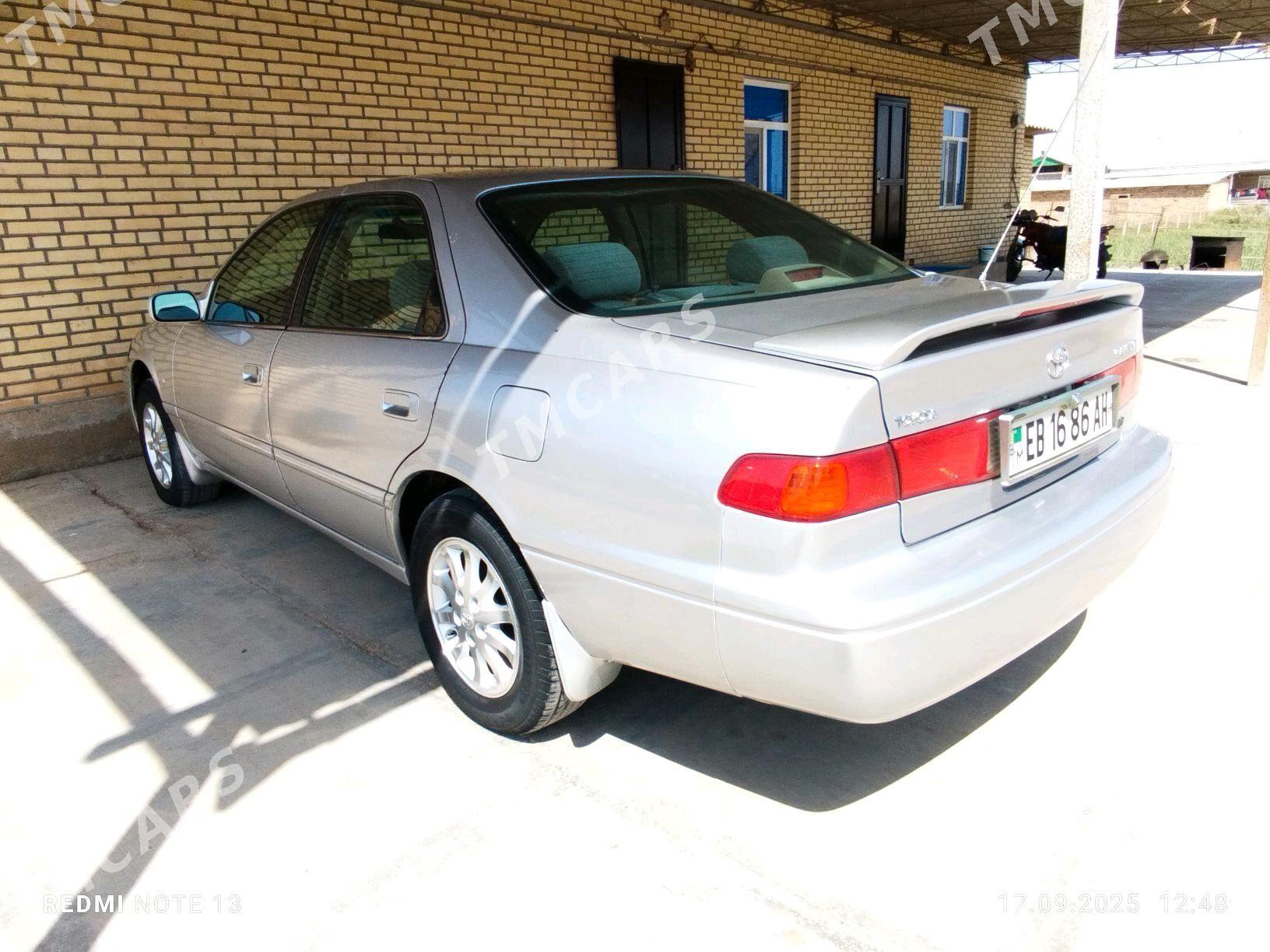 Toyota Camry 2000 - 139 000 TMT - Теджен - img 4