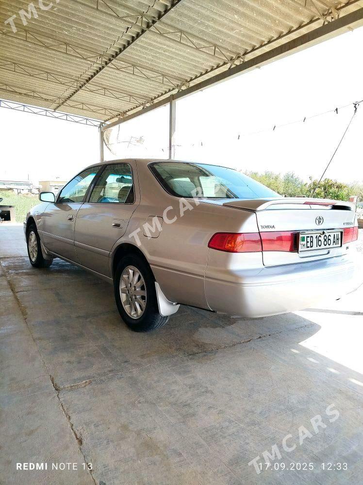 Toyota Camry 2000 - 139 000 TMT - Теджен - img 7