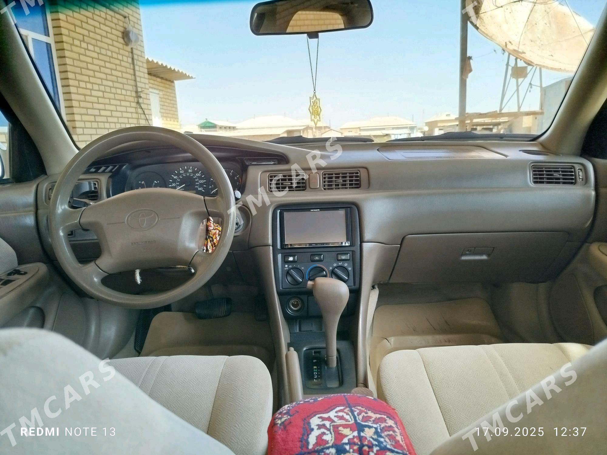 Toyota Camry 2000 - 139 000 TMT - Теджен - img 8