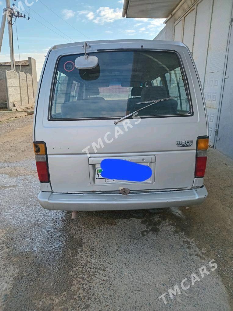 Toyota Hiace 1988 - 40 000 TMT - Мары - img 2