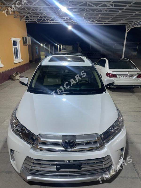 Toyota Highlander 2018 - 550 000 TMT - Серахс - img 8