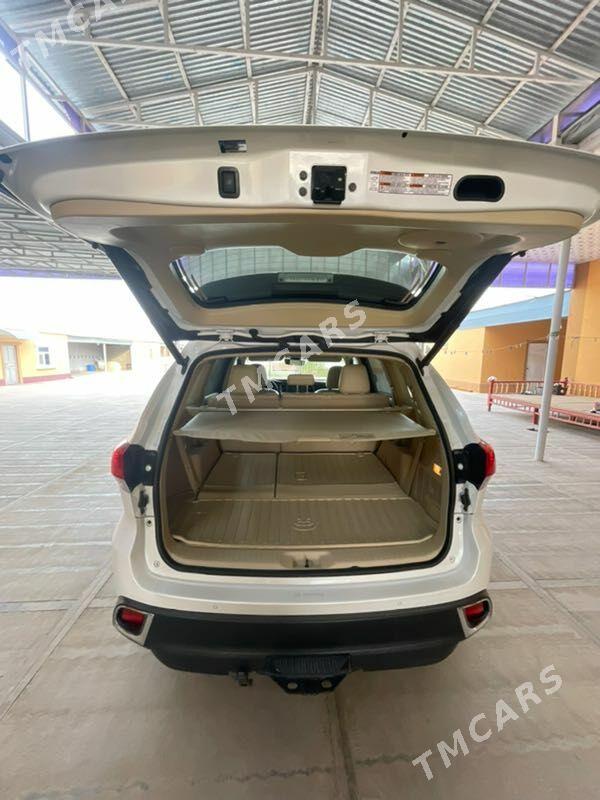 Toyota Highlander 2018 - 550 000 TMT - Серахс - img 9
