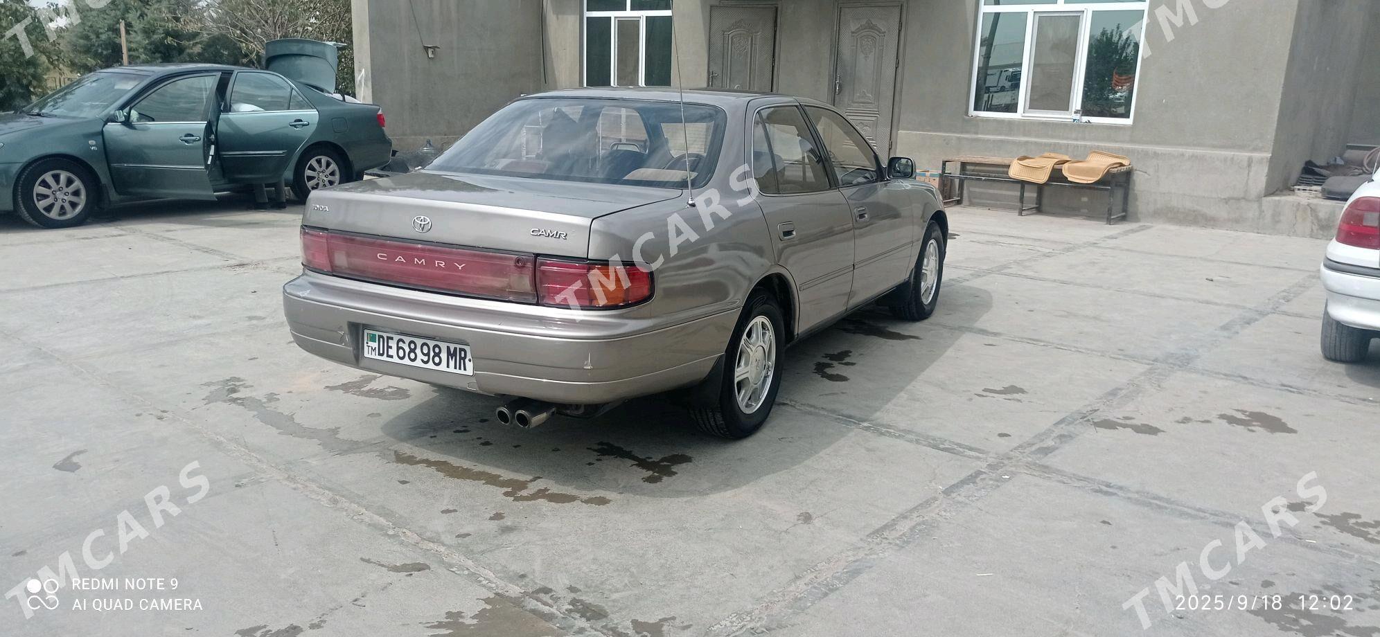 Toyota Camry 1993 - 95 000 TMT - Мары - img 3
