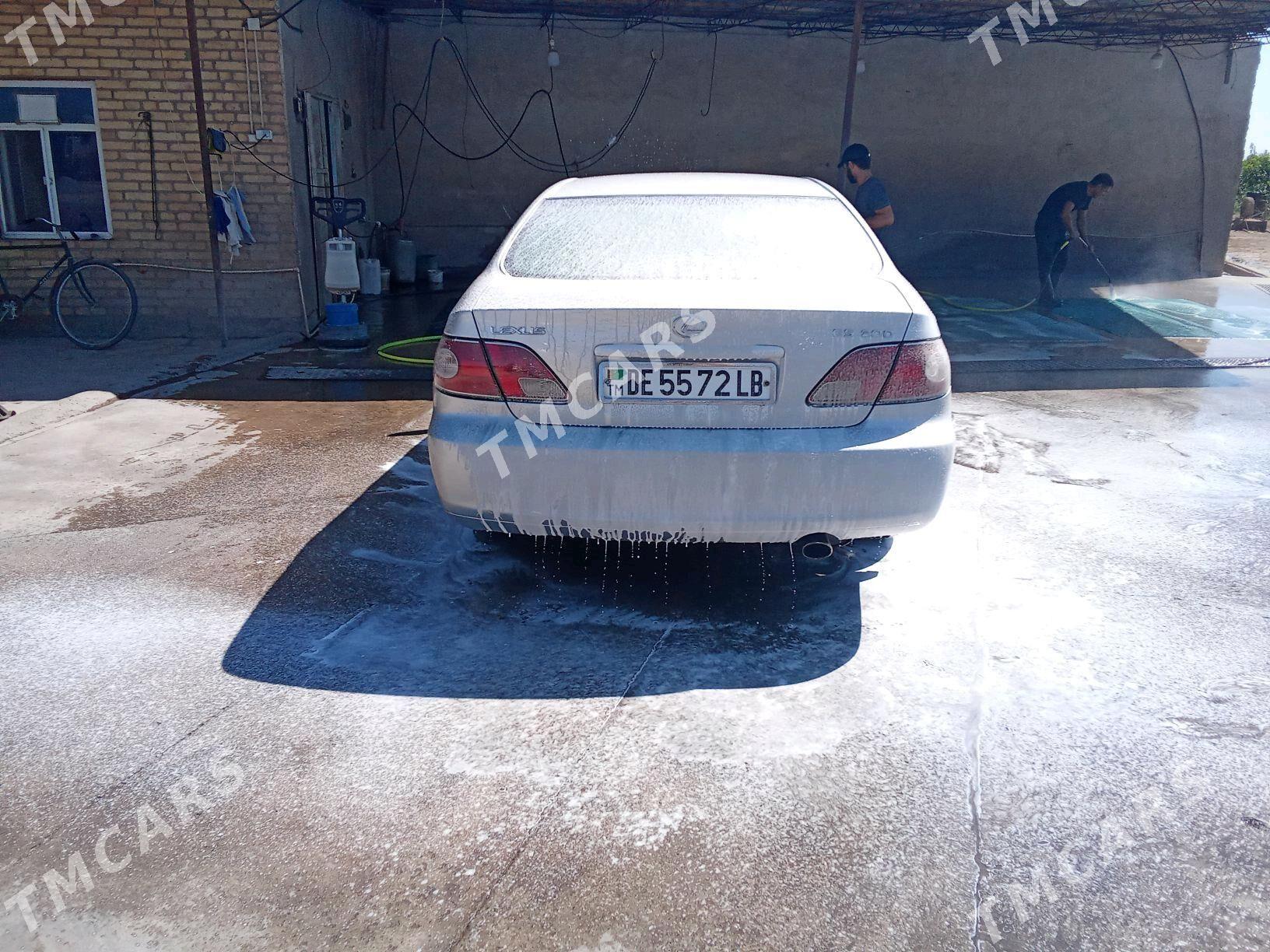 Lexus ES 300 2002 - 170 000 TMT - Фарап - img 4