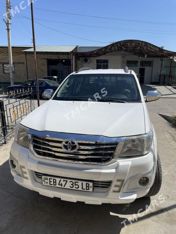 Toyota Hilux 2014 - 280 000 TMT - Туркменабат - img 3