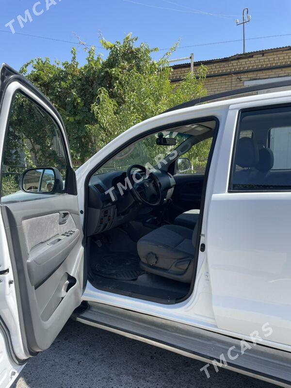 Toyota Hilux 2014 - 280 000 TMT - Туркменабат - img 9