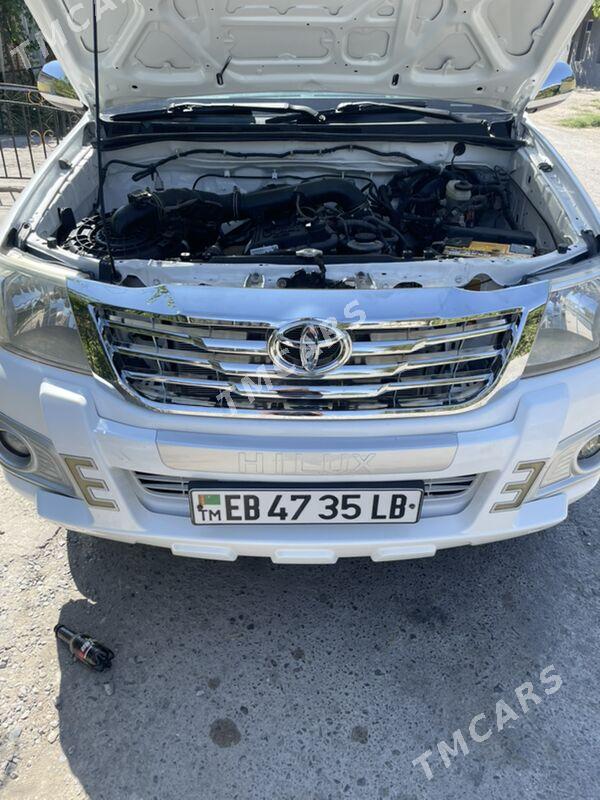Toyota Hilux 2014 - 280 000 TMT - Туркменабат - img 6