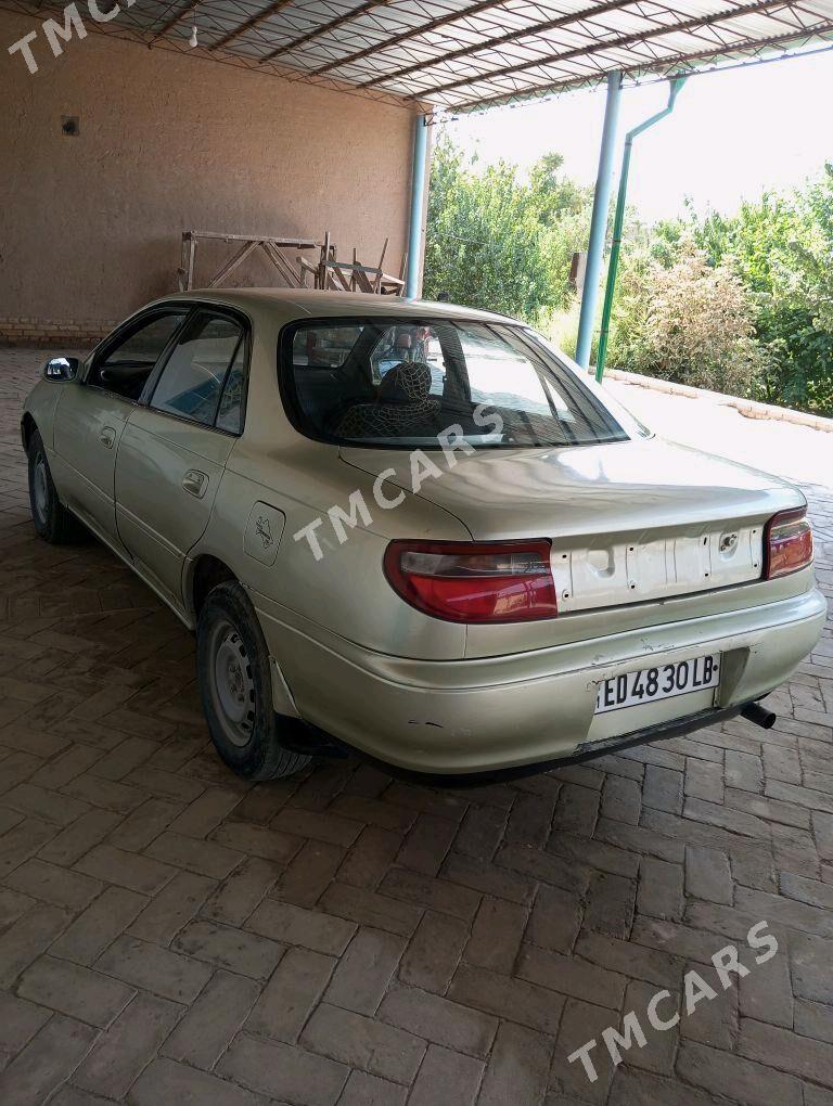 Toyota Carina 1995 - 33 000 TMT - Halaç - img 5