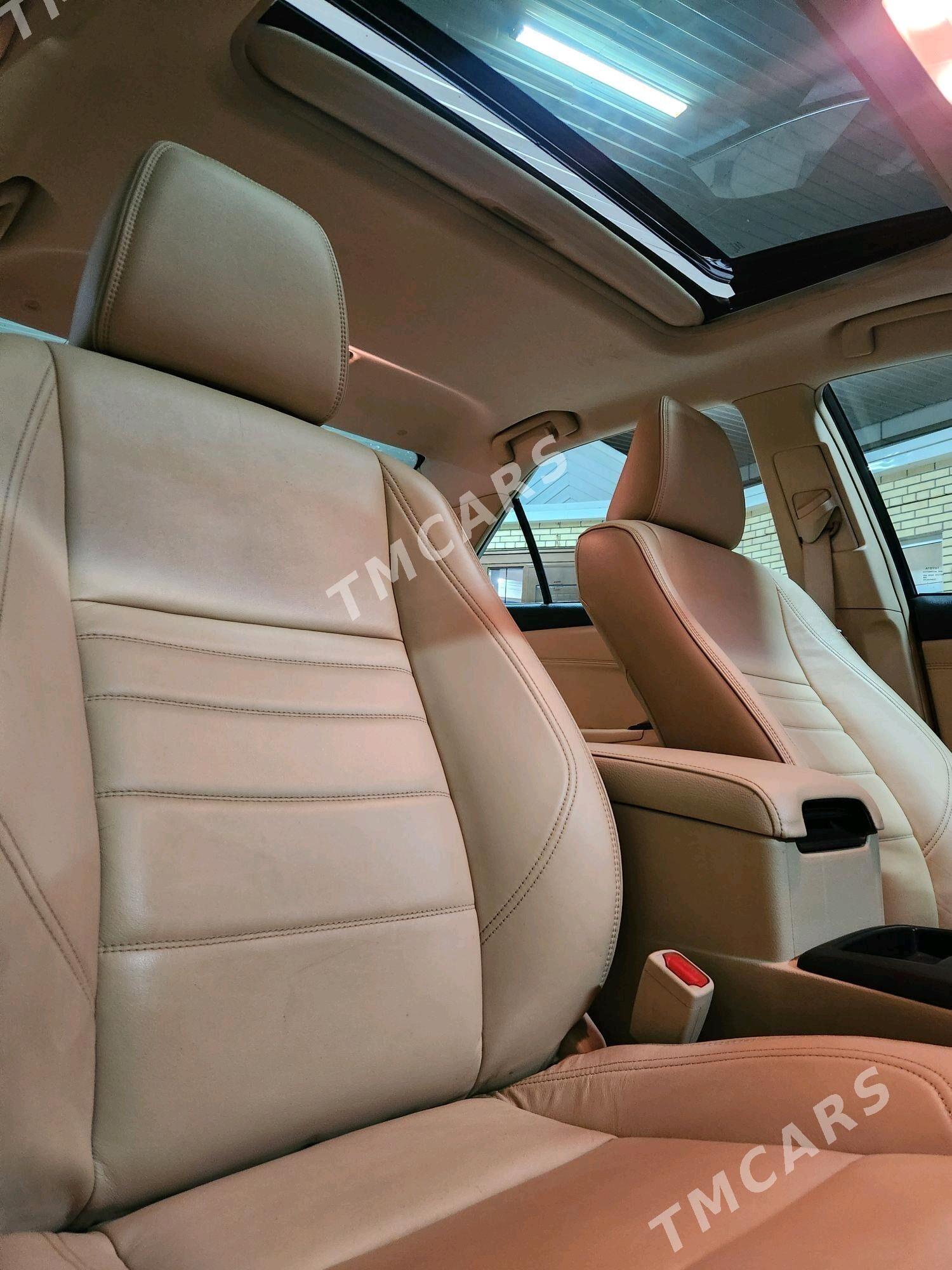 Toyota Camry 2015 - 395 000 TMT - Мары - img 5