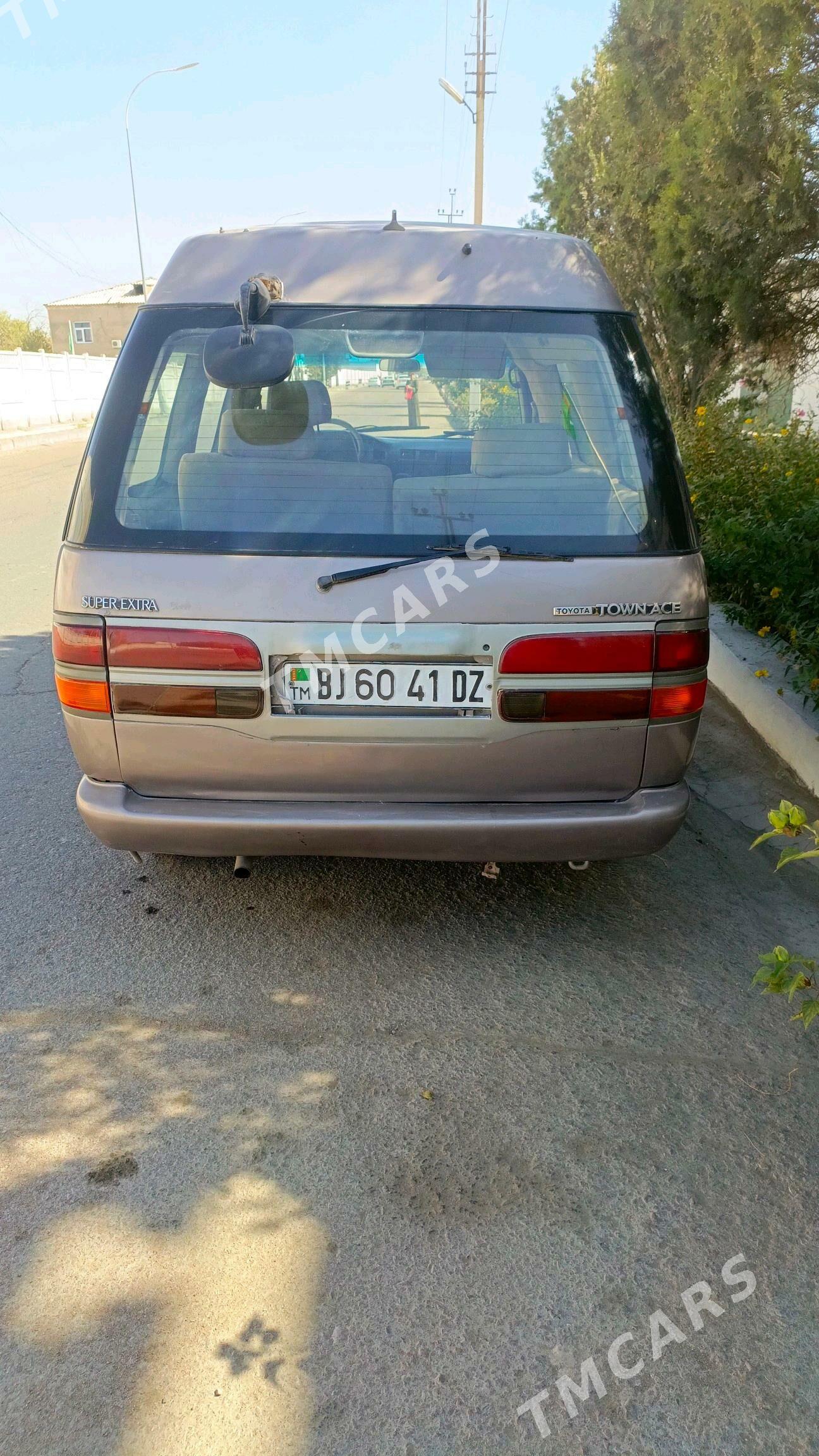 Toyota Town Ace 1994 - 40 000 TMT - Дашогуз - img 5