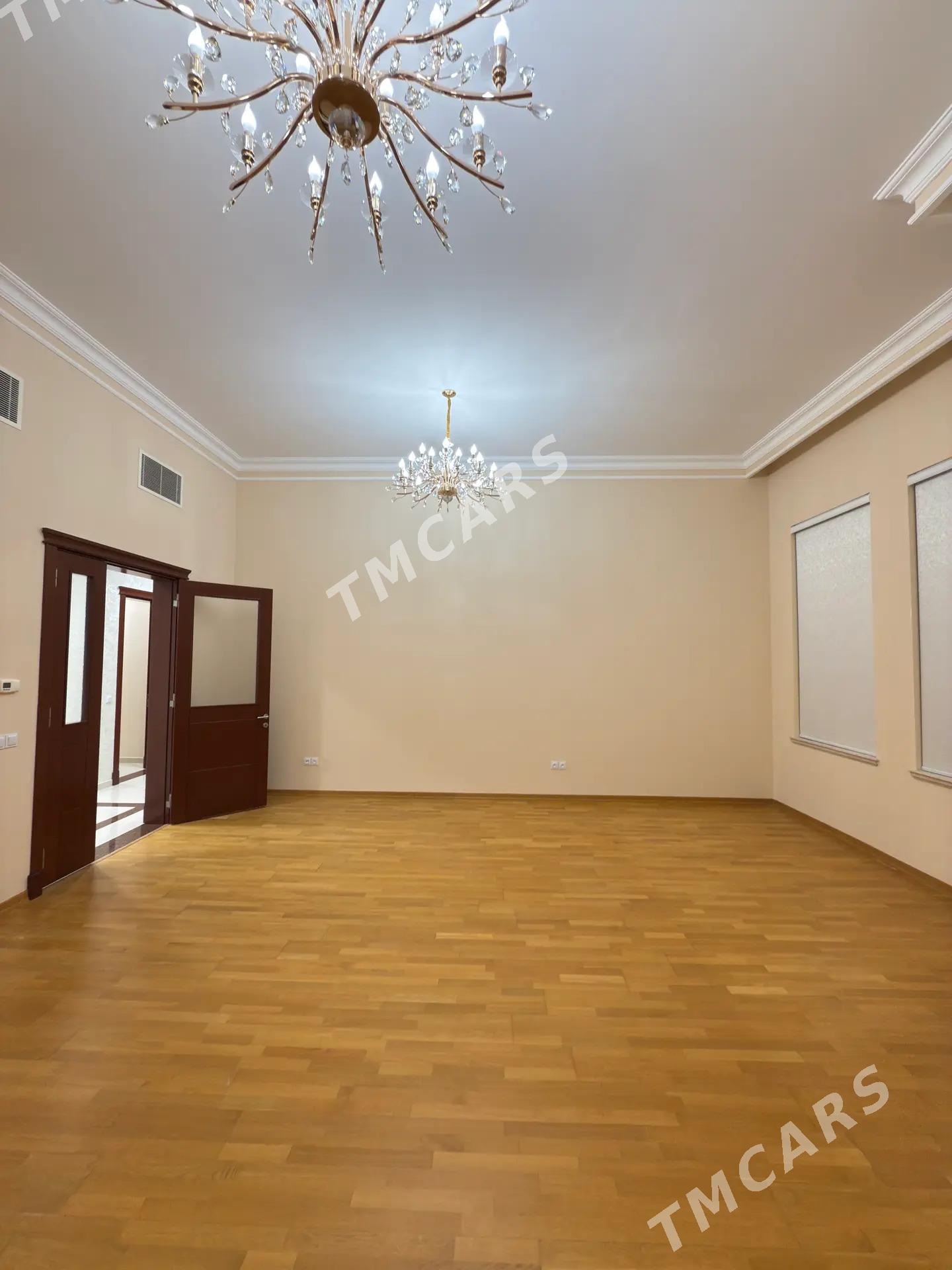 ЭЛИТ! 3 КОМ-166м²,2ЭТ. - Moskowskiý köç. (10 ýyl abadançylyk şaýoly) - img 3