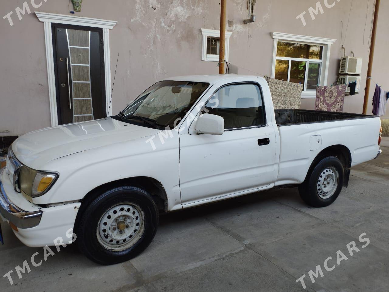 Toyota Tacoma 2000 - 70 000 TMT - Туркменбаши - img 2