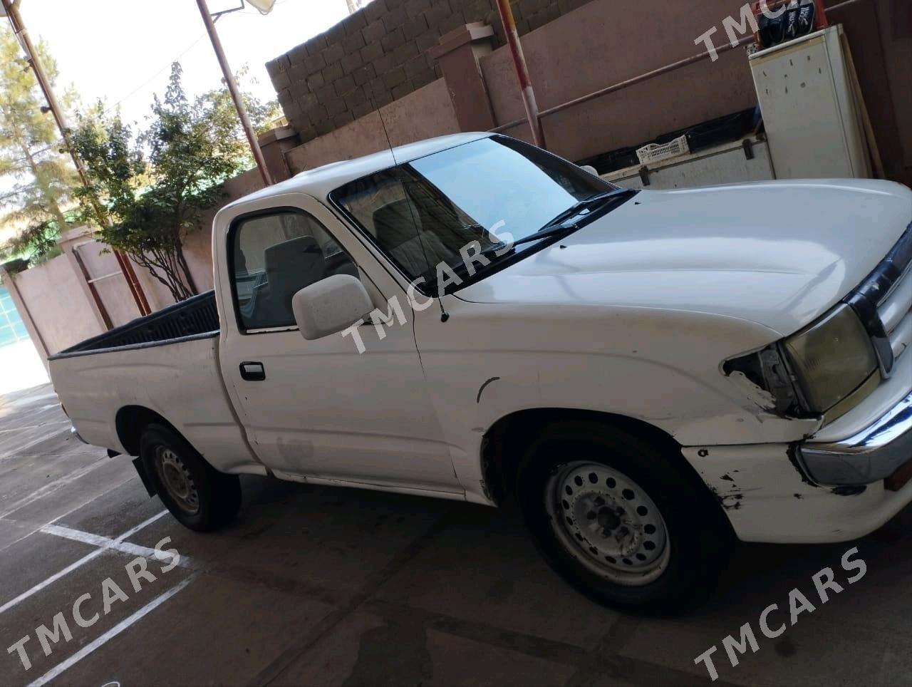 Toyota Tacoma 2000 - 70 000 TMT - Туркменбаши - img 5