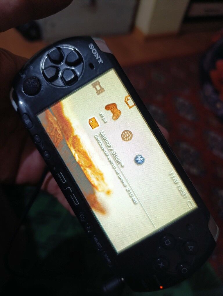Playstation Portable PSP-2 - Mary - img 2