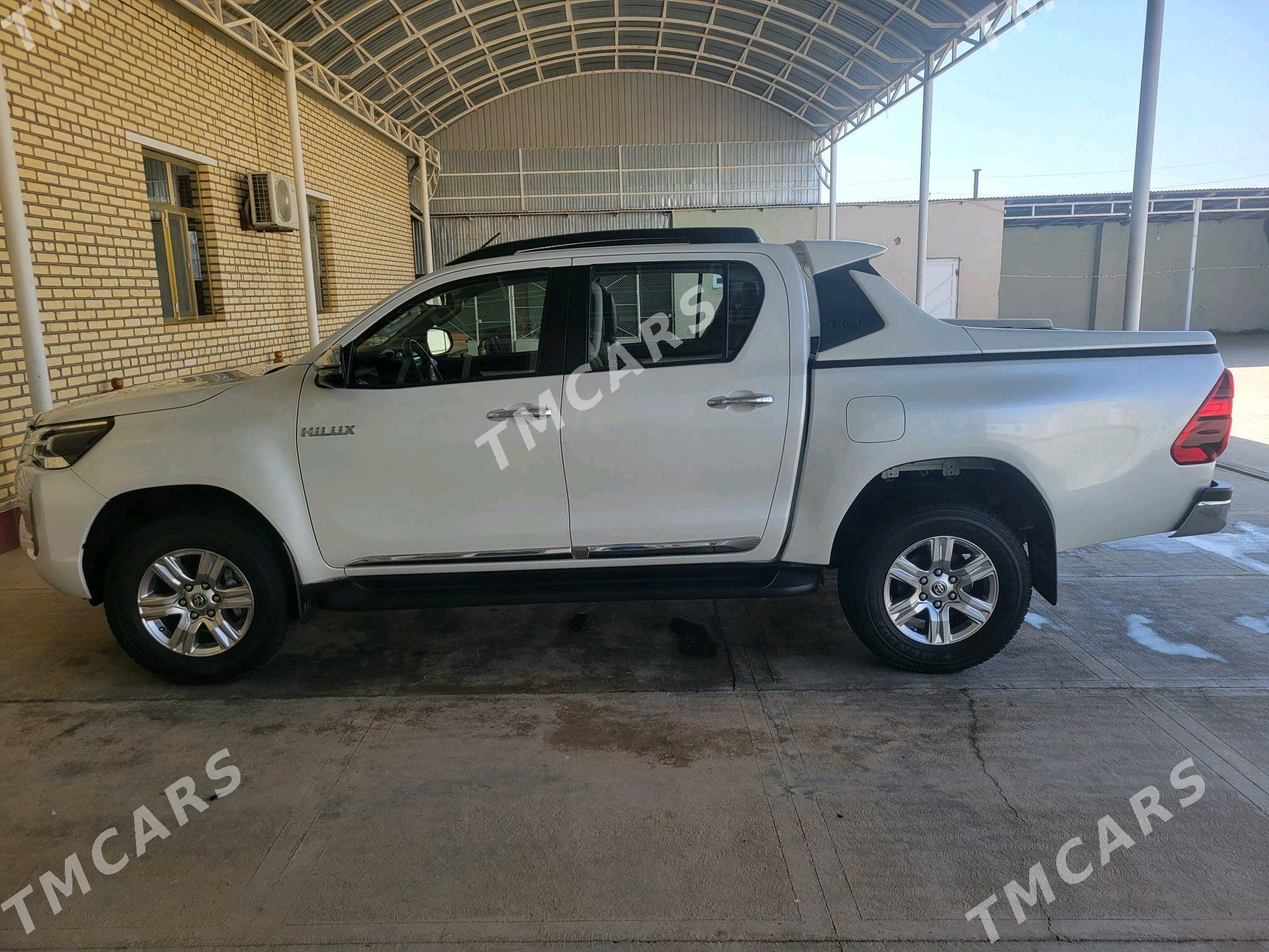 Toyota Hilux 2023 - 612 000 TMT - Sarahs - img 2