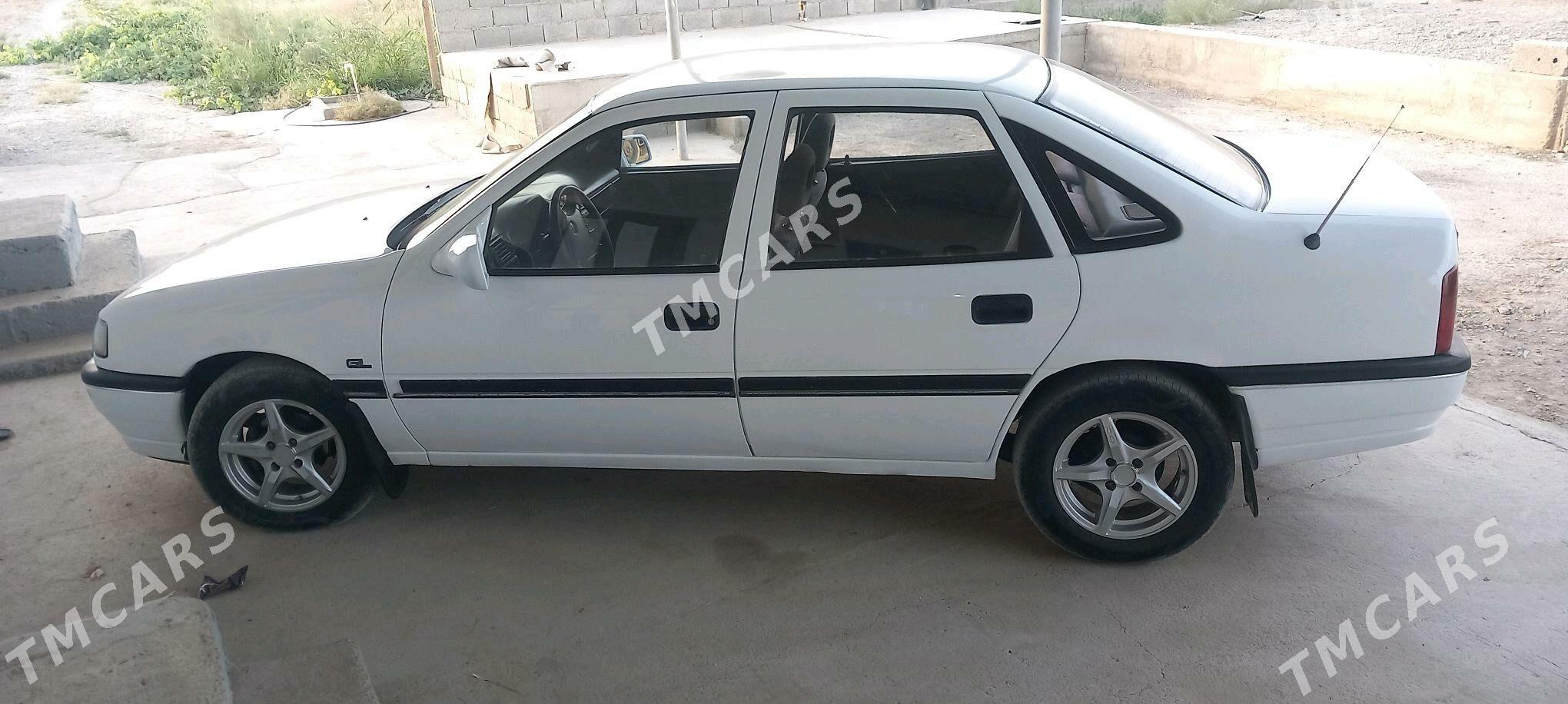 Opel Vectra 1990 - 37 000 TMT - Кака - img 3
